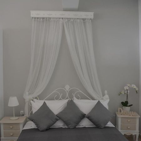 Anezinas Place Apartman Perísza Kültér fotó